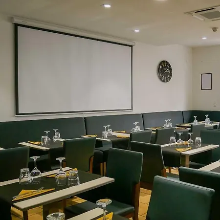 Le Bar Restaurant بالاروك ليه بان